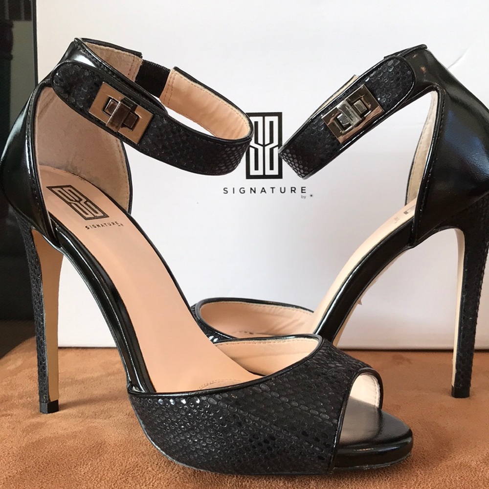 Signature By * Arryn Heels.